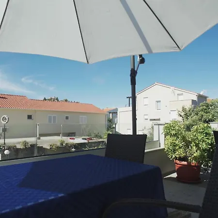 Ferara Apartment *